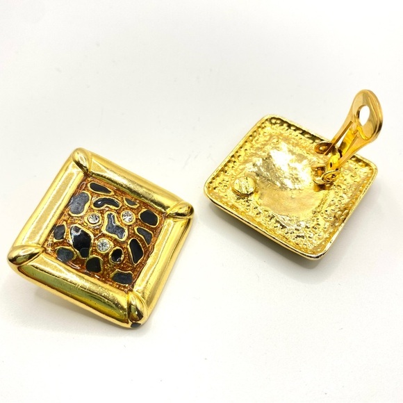 Goldtone Square Vintage Clip-On Earrings - Picture 2 of 5